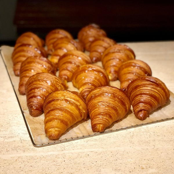 經典法式 原味可頌 Fresh Baked Plain Croissant