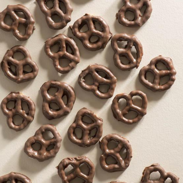 Milk Chocolate Pretzel 80g x 12pk